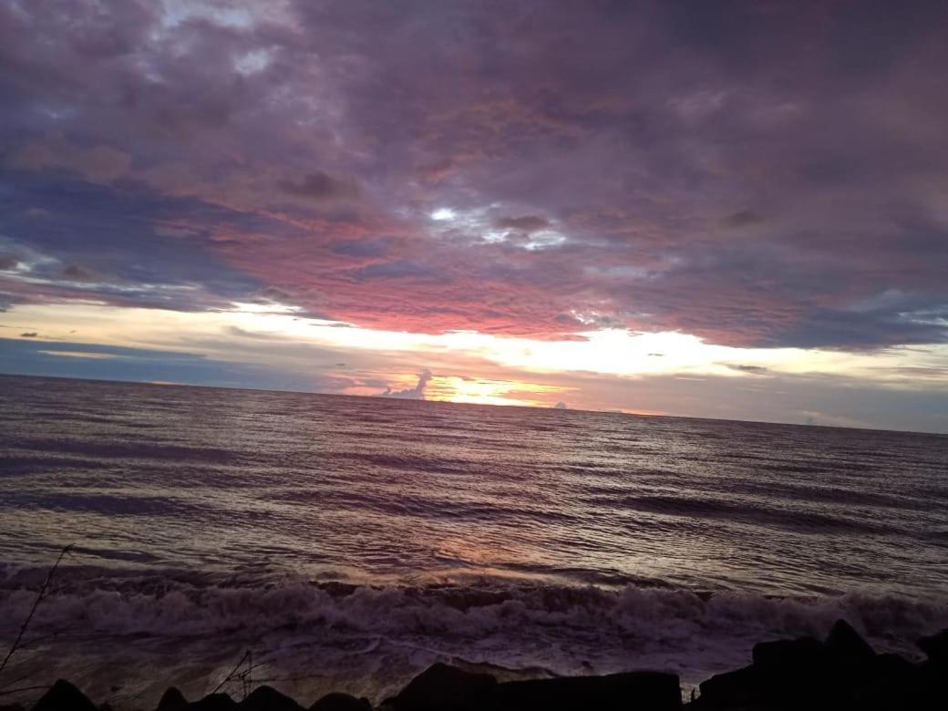 Enocean Homestay Cherai Beach Bagian luar foto
